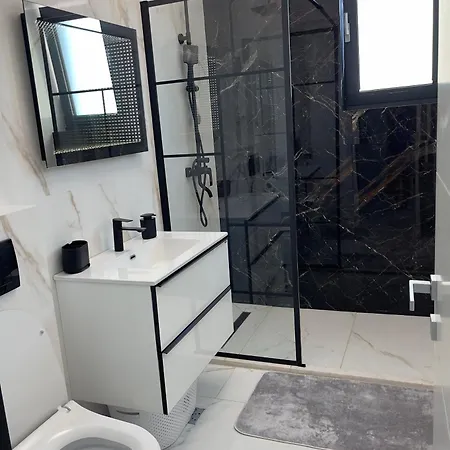 Lake Home 아파트 *