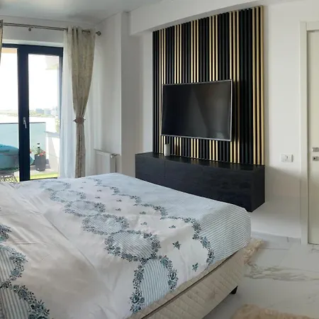 Lake Home Apartmán Mamaia